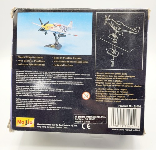 Maisto Flyers 31024 WWII MK II Spitfire Die Cast 1:72 Scale Plane Original 1840 - Picture 3 of 5