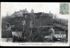 LE CHATELET (18) VILLAS & CHATEAU seen from the station in 1905