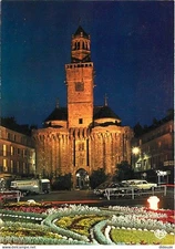 14 - Vire - La Porte Horloge illuminée - Vue de Nuit - Fleurs - Automobiles - CP