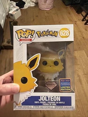 Funko Pop! Pokémon Jolteon #628 Diamond Collection Figure WonderCon 2021
