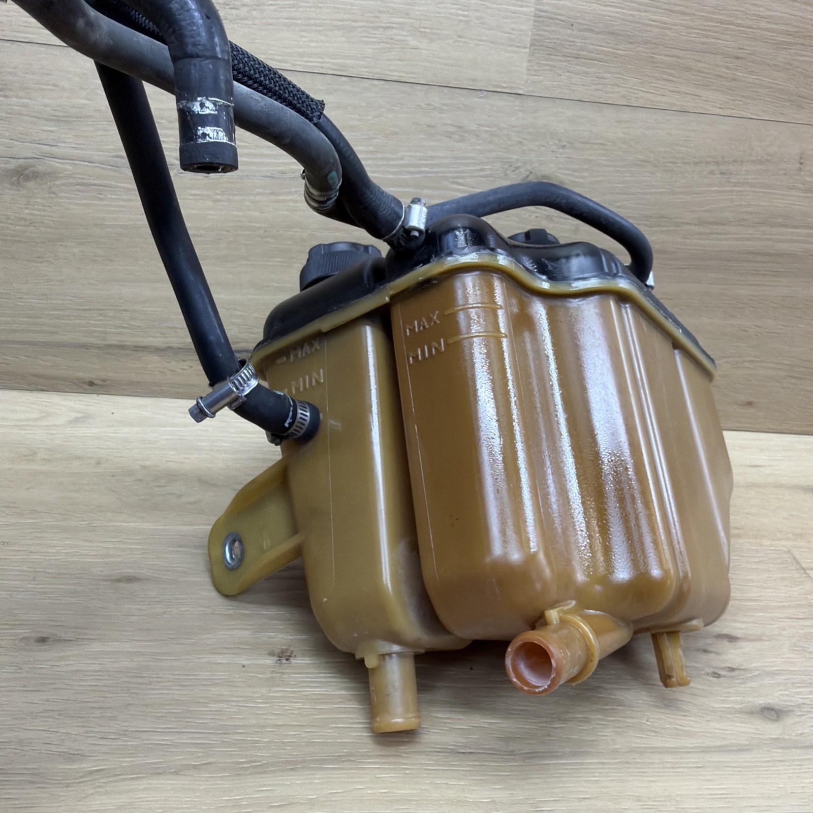 🟢14-17 Maserati Ghibli M156 3.0 Water Coolant Cooling Expansion Tank Reservoir