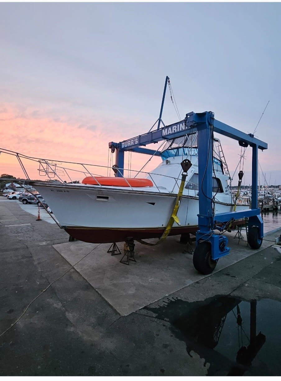 1975 Egg Harbor 38' Cruiser