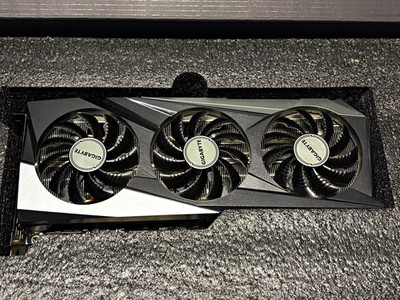 GIGABYTE AMD Radeon RX 7600 Gaming OC 8GB Grafikkarte PCIe x16 GV-R76GAMING