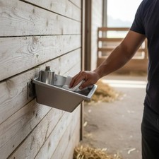 Buoyant Valve Waterer Heavy Duty Cattle Drinking Bowl Easy to Clean for Horses