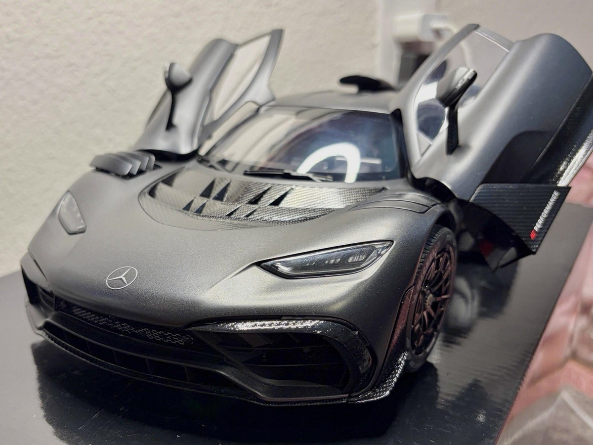 カーペンターGTγ120 10周年アニバーサリーモデル NZG Mercedes AMG ONE Graphite Grey Magno 1:12 Model Car With Box 1