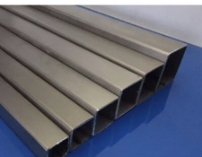 Tubolare Acciaio Inox 40x40x3mm  lunghezza 1MT