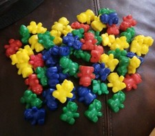 Lot of 58 Miniature Plastic MC Lion Mascots 1992 HBJ Mathematics 4 Colors Vintag