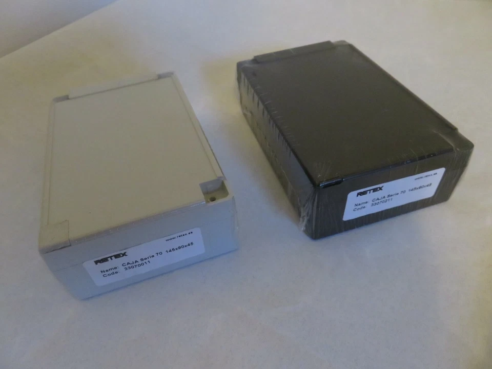 Retex Caja Electronics Box / Case / Storage / Project / Series 70  Black / Grey - Image 4 of 4