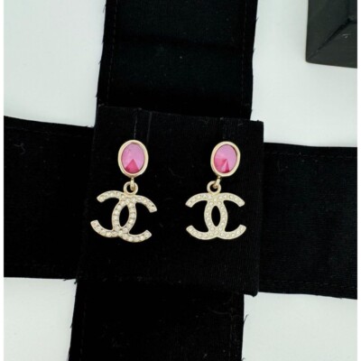 CHANEL CCロゴ ヘアピン ストーン付き CHANEL CC Logos Rhinestone Pink Stone Dangle Earrings Gold Tone | eBay
