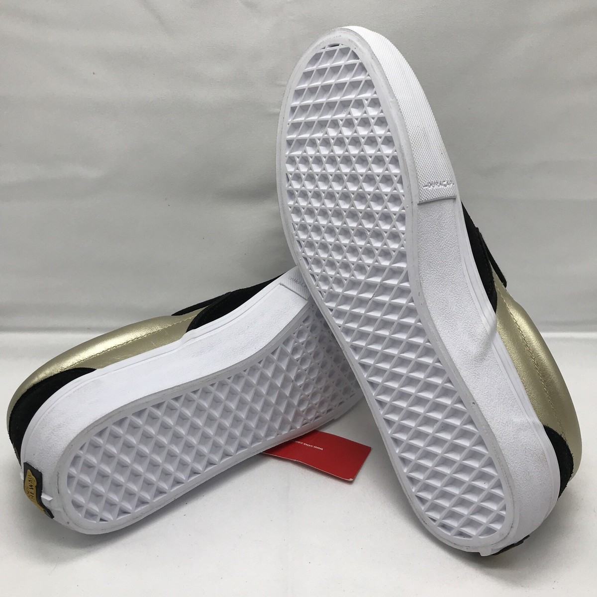 VANS Slip On Pro, Shake Junt, Mens US Size 11.5, Black Gold  display picture 2