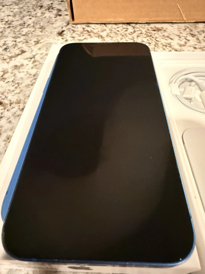 Apple iPhone 13 – 256GB – Excellent Condition (Unlocked) - Image 4 of 4