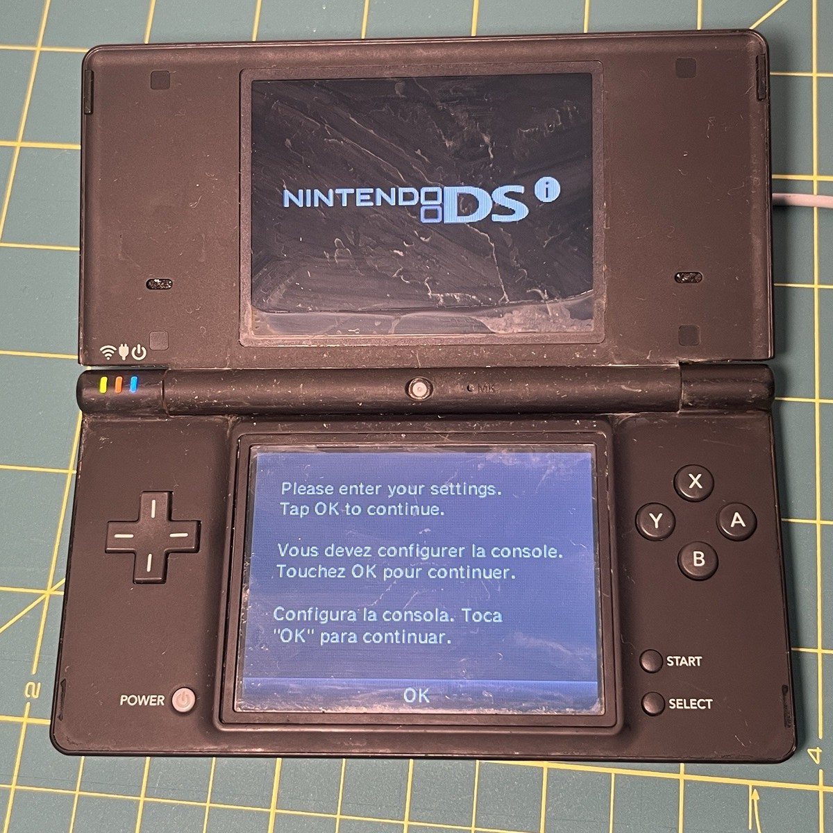 Nintendo DSi Handheld Game Console TWL-001 Black FOR PARTS