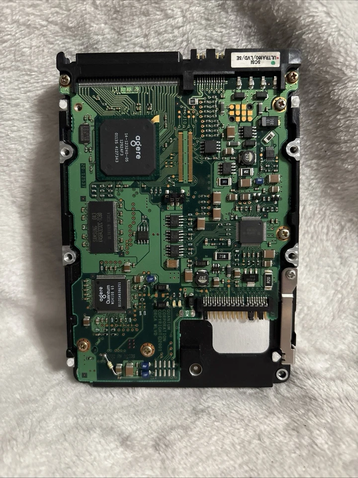 Maxtor Atlas 10K III hard disk drive 36.7 GB SCSI RPM: 10,000 (1A)  - Image 3 of 4