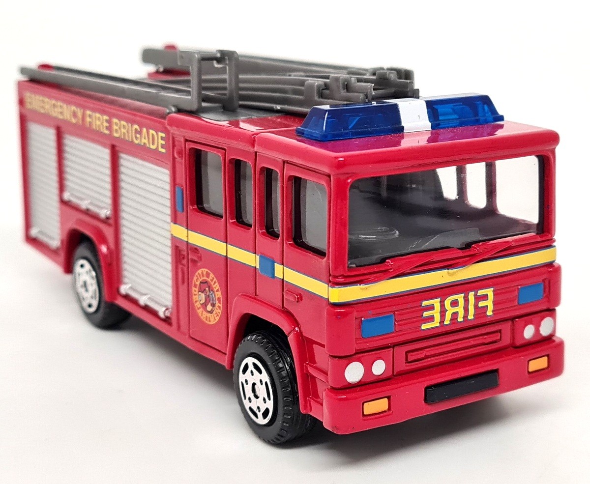 Corgi 1/50 Fire Engine Best of British Diecast Scale Model Truck