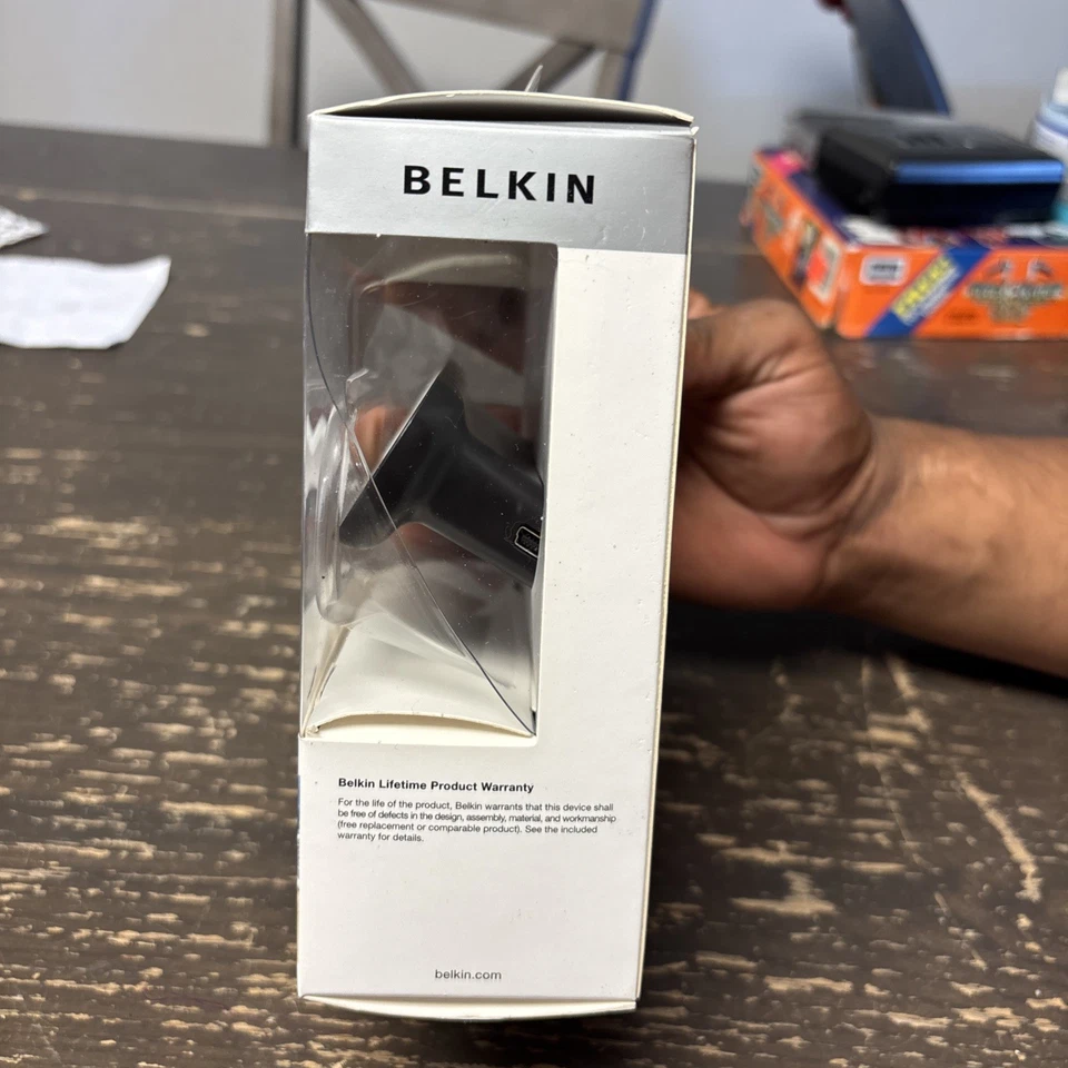 Belkin Universal Flashcard Media Reader USB 2.0 F4U003 Brand New Sealed - Image 4 of 4