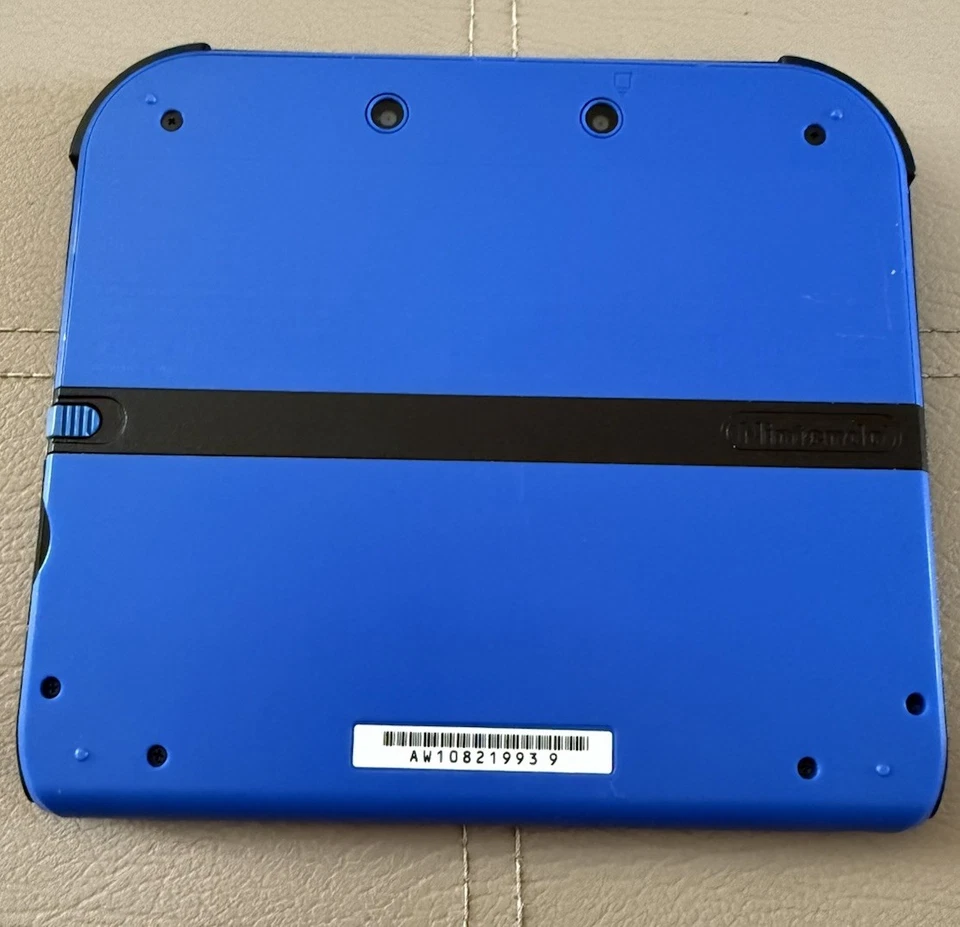 Nintendo 2DS Electric Blue Handheld Console/pen/charger/4gb SD Tested Works - Image 2 of 4