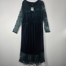 BloomChic Black Velvet & Lace Bell-Sleeve Gothic Maxi Dress — listing 2