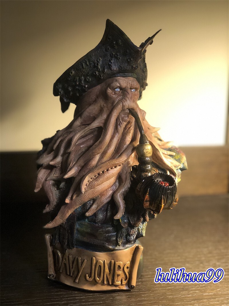 1/3 Pirates of the Caribbean Davy Jones Captain Bust Figure 11