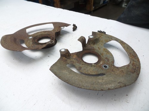 82-92 FIREBIRD CAMARO FRONT BRAKE ROTOR BACKING PLATES DUST SHIELDS ORIGINAL - Picture 4 of 11