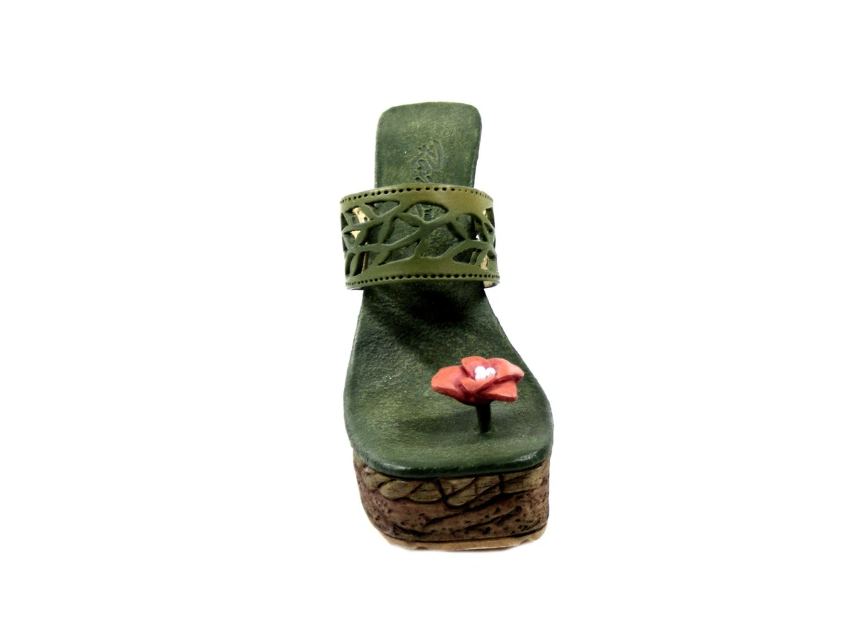 Just the right shoe **Earth** 25178 Jahr 2002 Miniatur - Schuh