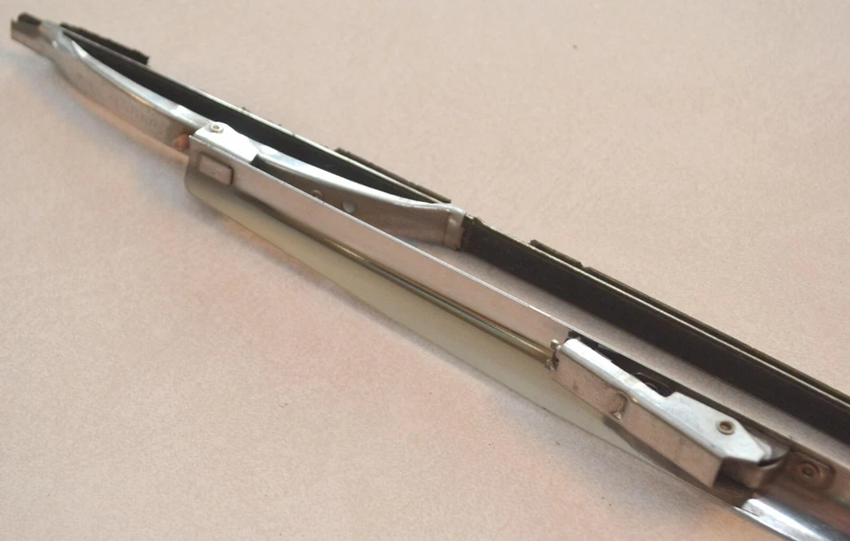 Conjunto de escobilla limpiaparabrisas Ford Fairlane 1963-1965 - ANCO 16" original 1964 Foto 3 de 4