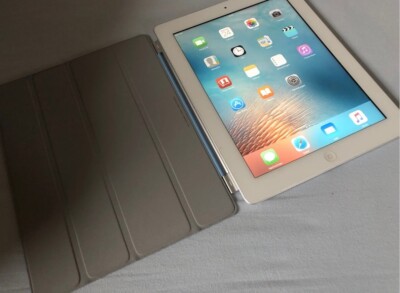 Apple iPad 2 16GB, WLAN + Cellular, 24,64 cm, (9,7 Zoll) - Weiß Bluetooth Camera
