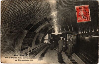 Old postcard Paris Metropolitan Underground Station (1244425)