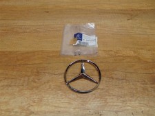 Kofferraumdeckel Modell Emblem Original Mercedes C208/W210 - A2087580058