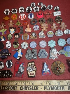66 Disney Pins 6 are 3D All Star Wars as seen lot X