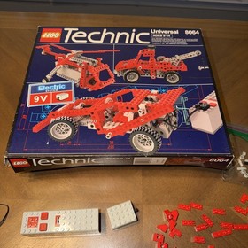Vintage LEGO Technic Universal Motor Lego 8064 Near Complete Set  *READ**