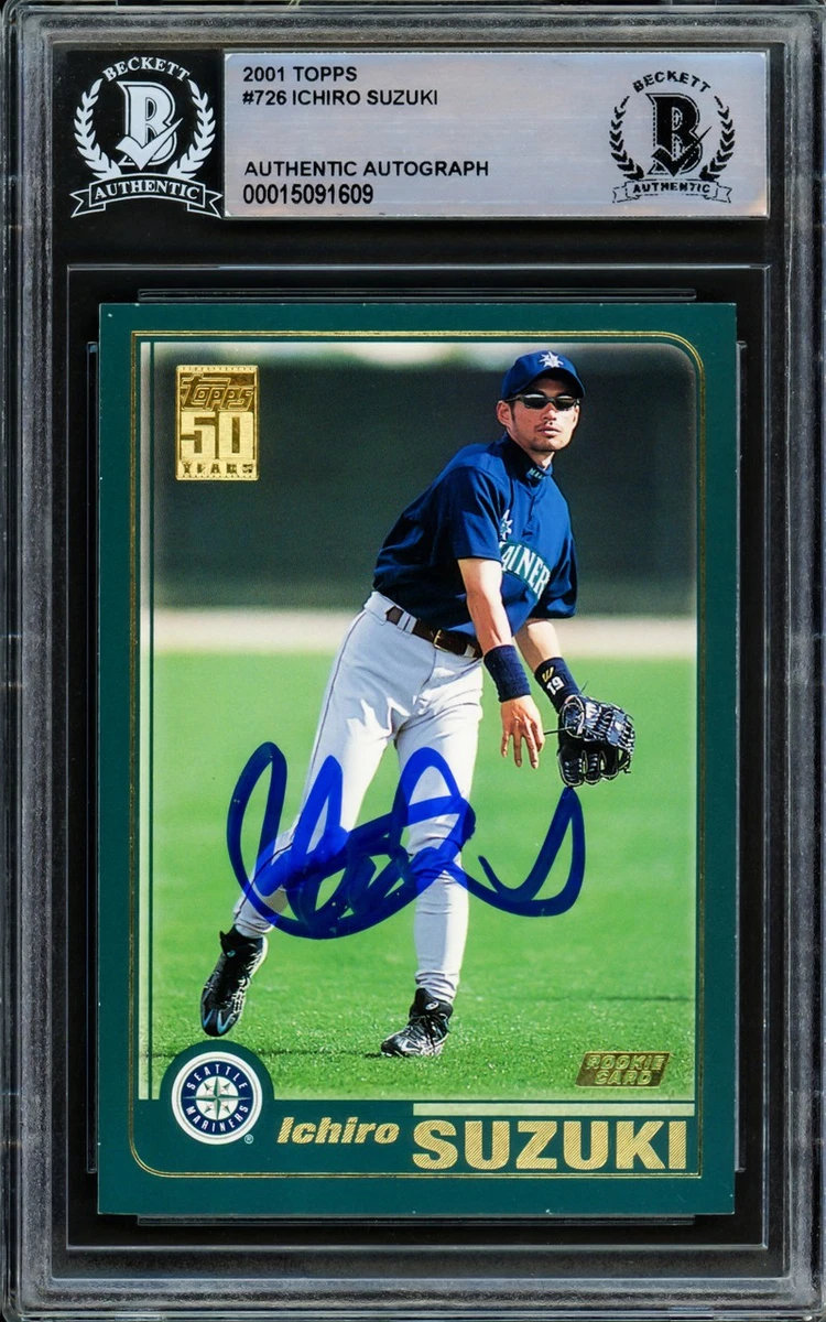 Topps Ichiro Suzuki Autographed Baseball Sports Trading Cards