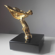 Vintage Gilded Bronze Alloy Rolls Royce Spirit Of Ecstasy Figure On Black Stone