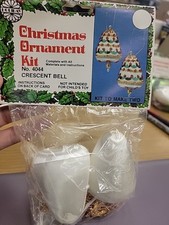 Holiday Industries Christmas Ornament Kit Makes 2Red And GREEN ORNAMENTS