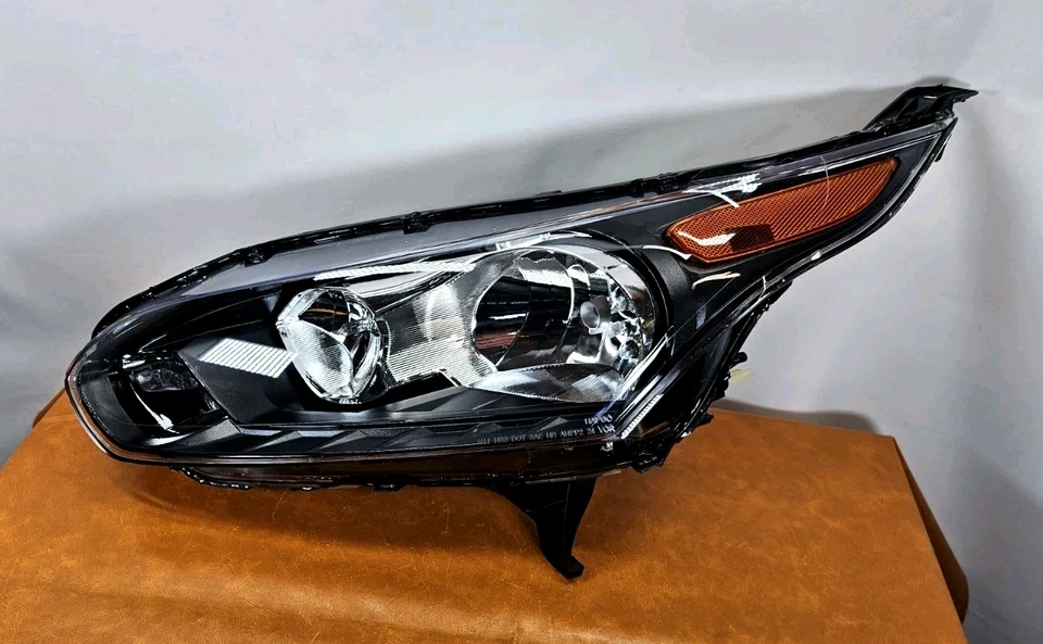 FARO DELANTERO IZQUIERDO FORD TRANSIT CONNECT 2014-2018 RECAMBIO NUEVO #B Foto 3 de 4