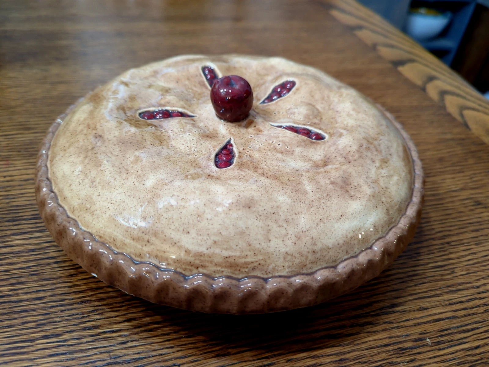 Hand-painted Cherry Pie Plate with Lid Covered Keeper Server Holder