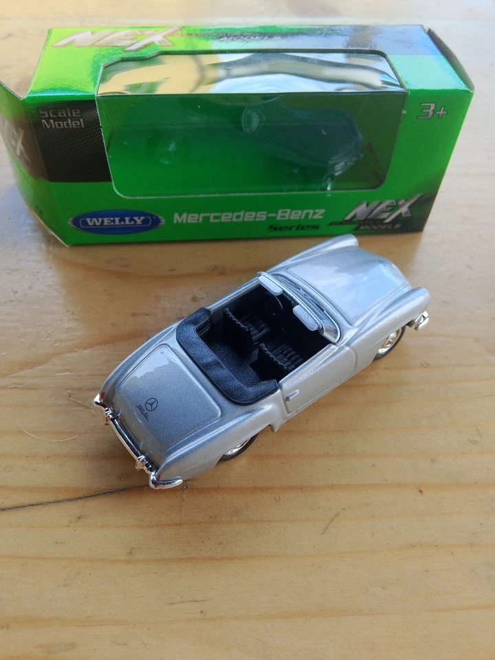 Modellino Welly Mercedes 190 SL Scala 1:60 Circa Nuova - Immagine 3 di 4