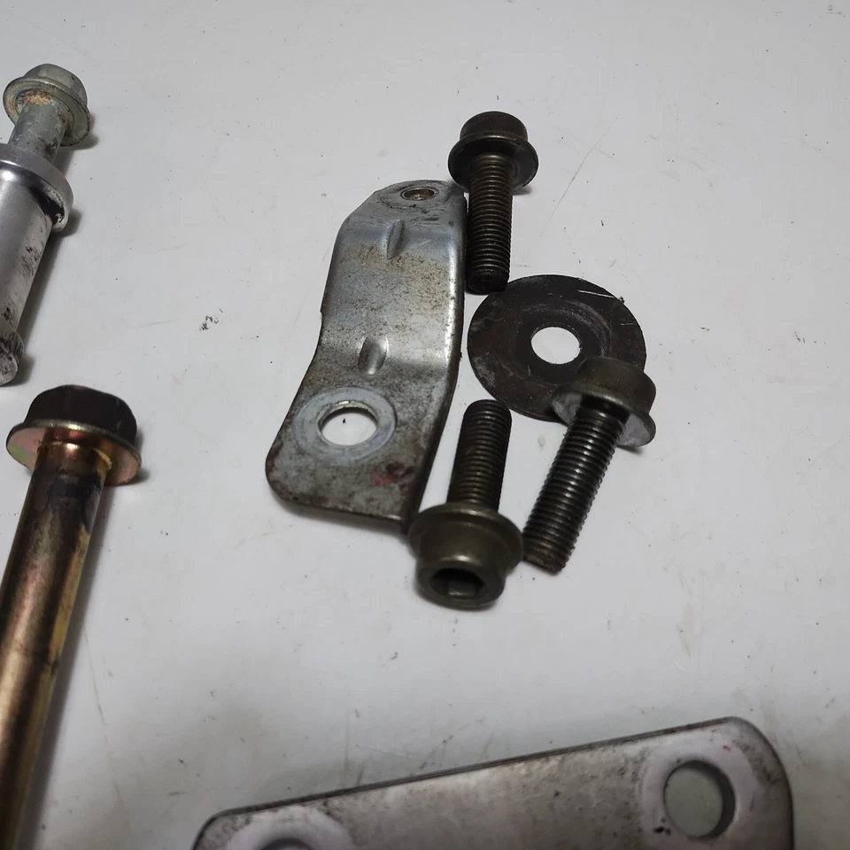 1995 Suzuki RF600R RF 600 R Engine Motor Mount Bracket Foto 4 de 4