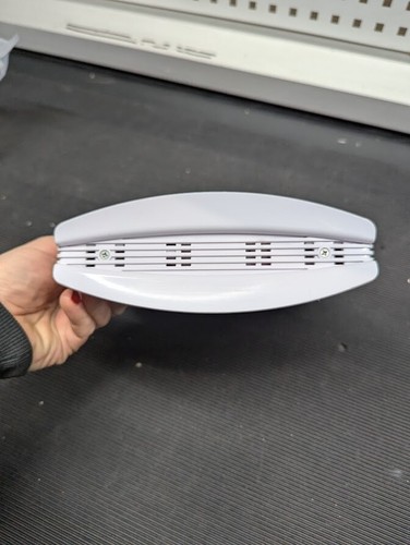 STRONG 4G LTE 300 V2 300Mbps Router Used Working Without Charger - Picture 7 of 7