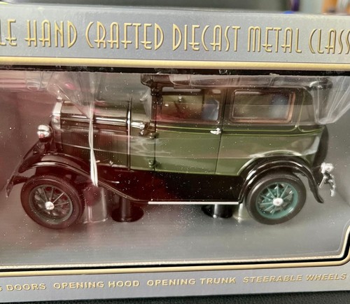 FORD MODEL A TUDOR LIMOUSINE 1931 GRÜN 1:18 MOTOR CITY EIN ORIGINAL OLDTIMER - Bild 1 von 10
