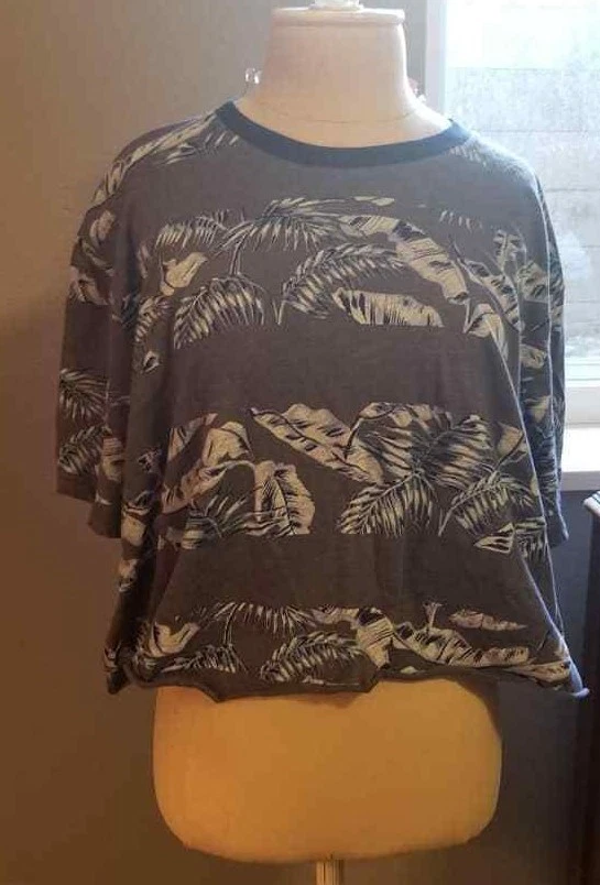 Crop Top XXL American Rag CIE Palm Frond Leaf Rolled Hem Crew neck Blue Grey - image 2 of 4
