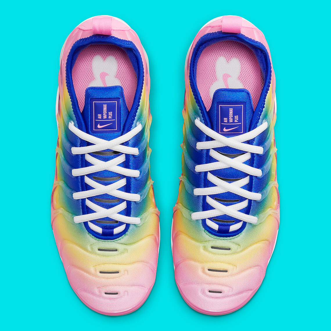 vapormax plus valentine's day