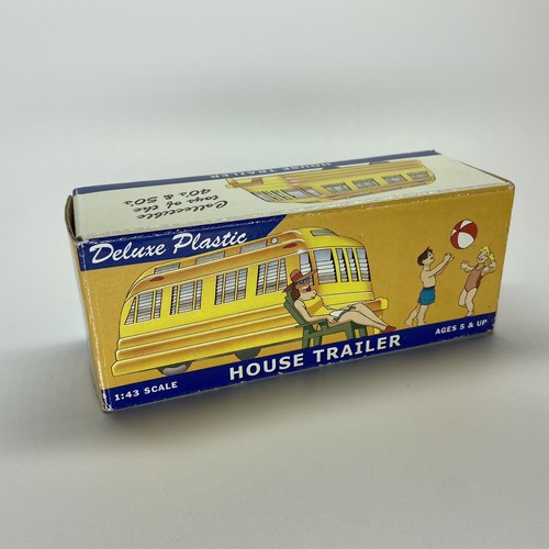 Dimestore Dreams Deluxe Plastic House Camper Trailer 1:43 Scale Yellow 2000/2001 - Picture 3 of 10