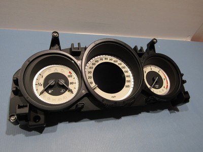 2014 MERCEDES E Class W212 Speedometer Speedo Clocks A2129007329  