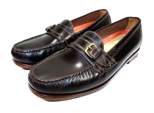 pinch buckle loafer