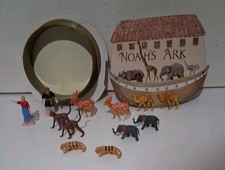 Vintage 1993 B. Shackman  Co. Inc. Miniature Noah's Ark Set Complete In Box 2"