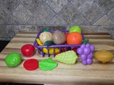 23 Assorted Pretend Play Kitchen Fruits And Veggies With Rack