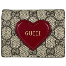 GUCCI GG pattern Bi-Fold wallet GG Supreme Heart Motif Compact Bi-Fold walle...