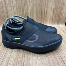 OOFOS Shoes Mens Size 10 Black Gray OOMG Fibre Low Comfort Recovery Sneakers