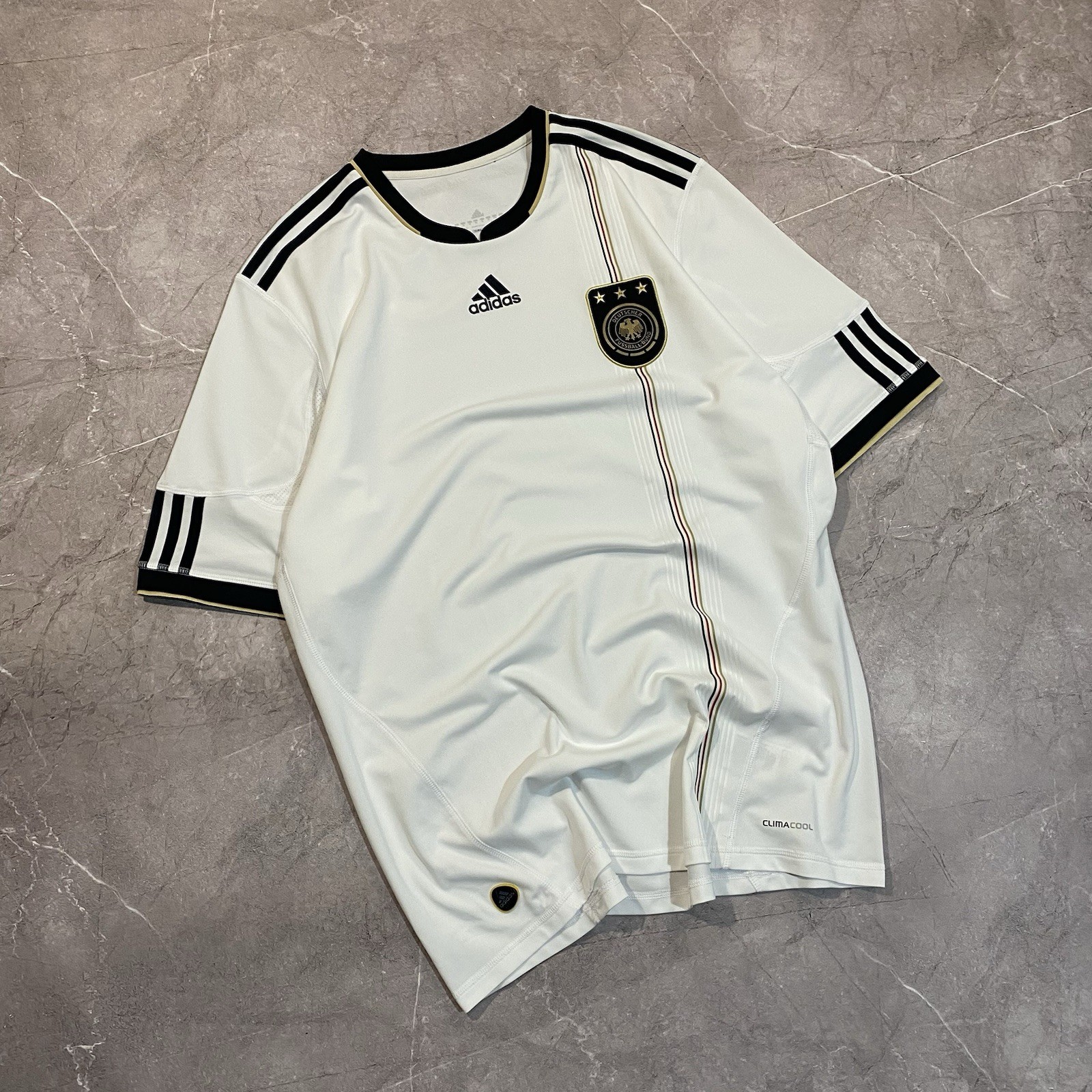 VINTAGE ADIDAS GERMANY TEE SOCCER JERSEY