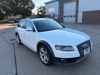 SUPERB 2011 AUDI A4 ALLROAD ESTATE 2.0 TFSI ONLY 43 000 MILES FROM NEW